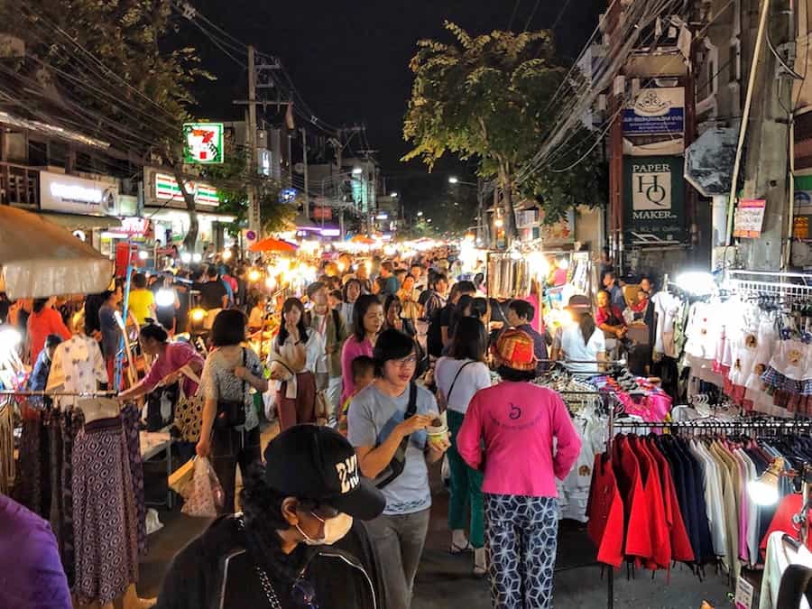 Image of busy market in Thailand at night