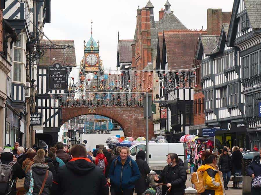 image of thestreets of Chester, a city in the UK with Tudor style houses