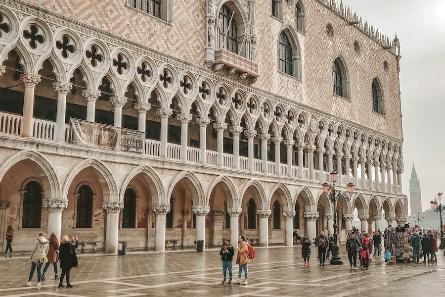 Doge' Palace in Venice showing beautiful column architecture